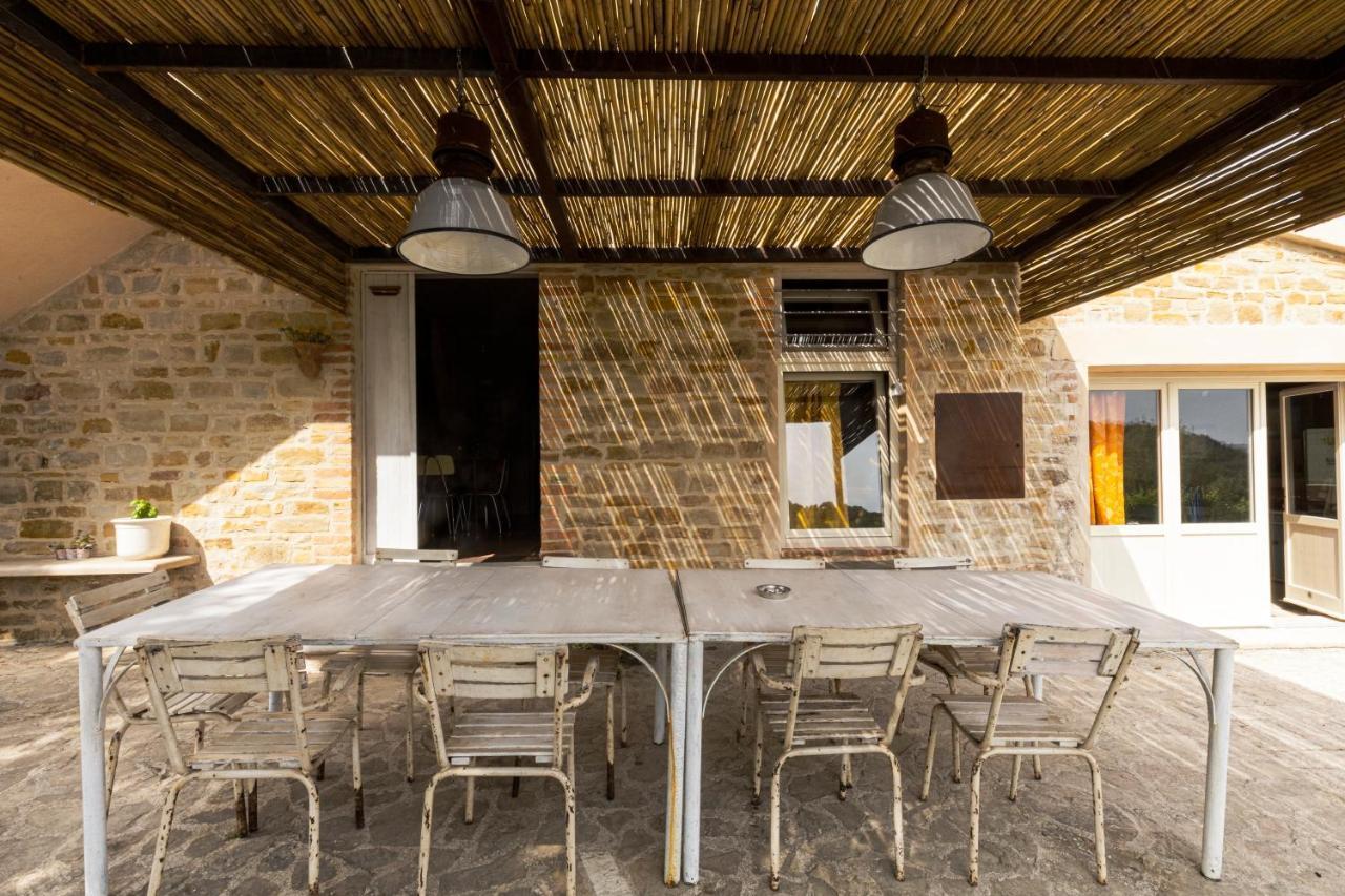 Gasthaus Tuttaterra Serra San Quirico Exterior foto