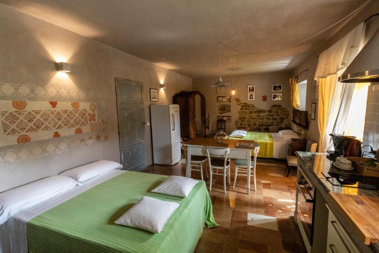 Gasthaus Tuttaterra Serra San Quirico Exterior foto