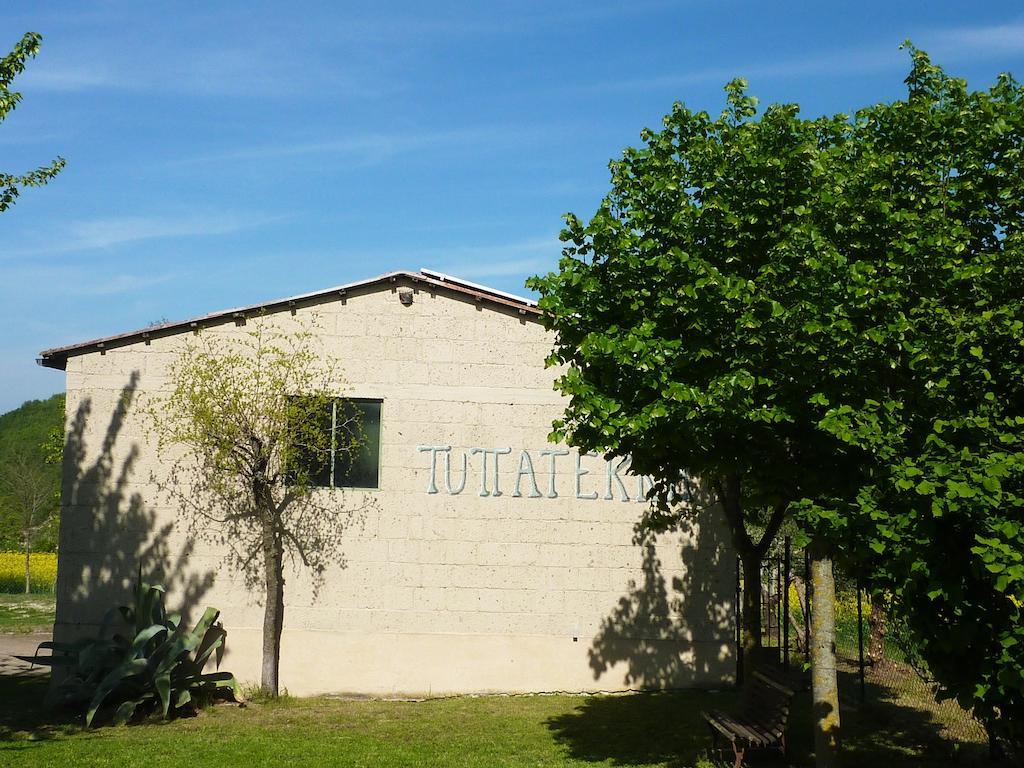 Gasthaus Tuttaterra Serra San Quirico Exterior foto